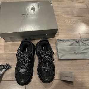 Track runners I don’t want anymore 🤙🏾